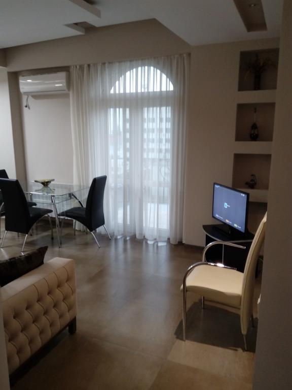 Apartment On Rustaveli Batumi Exterior foto